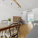 Maison Familiale Traditionnelle Avec Terrasse Saint-Jean-d'Angle