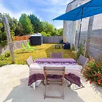 Maison Familiale Traditionnelle Avec Terrasse * Saint-Jean-d'Angle