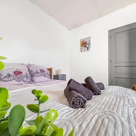 Villa Maison Familiale Traditionnelle Avec Terrasse *