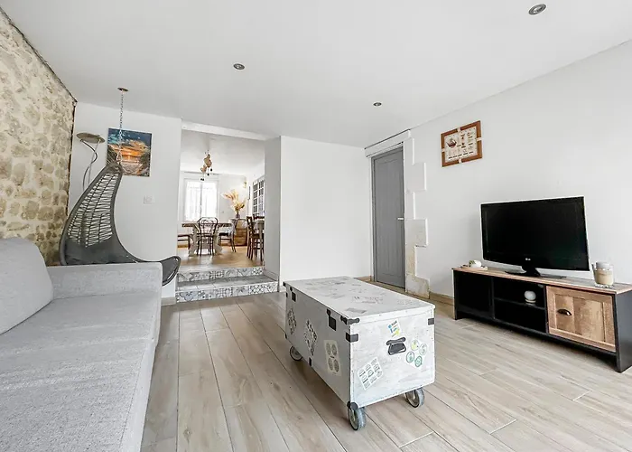 Maison Familiale Traditionnelle Avec Terrasse * Saint-Jean-d'Angle