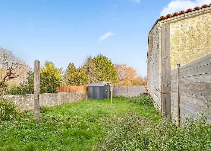 Maison Familiale Traditionnelle Avec Terrasse *